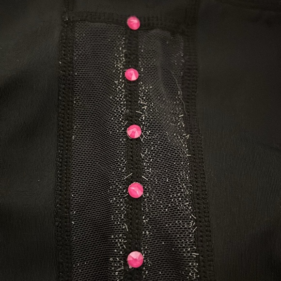 So Pink & White Bra Top with Embellishments & Balera Cropped Leggings Costume - Picture 16 of 17